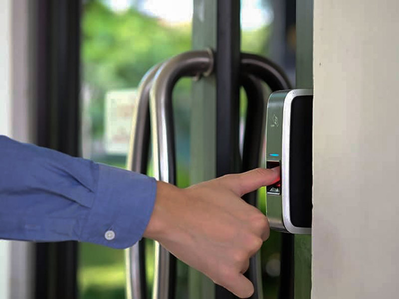 Cách thức hoạt động của khóa cửa vân tay